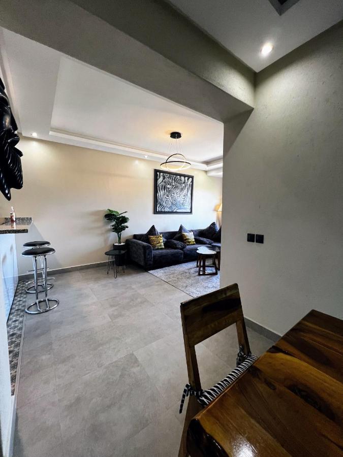 Moderne, Lumineux & Spacieux Avec Balcon -Central -Wifi-Smart Tv-Clim Marrakesh Exterior foto