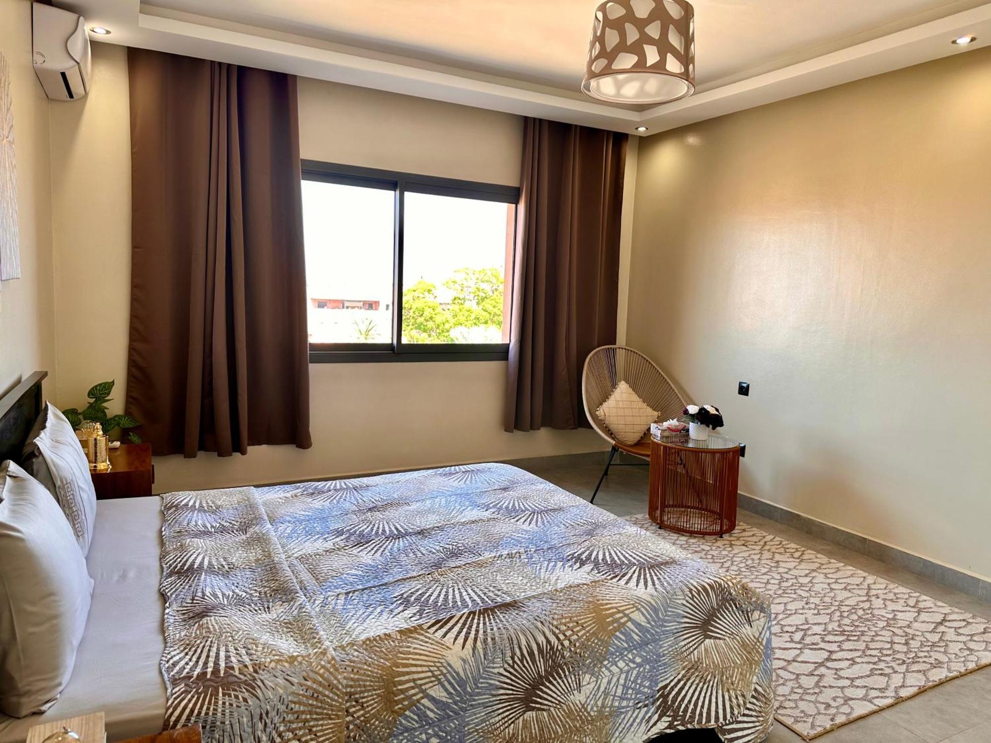 Moderne, Lumineux & Spacieux Avec Balcon -Central -Wifi-Smart Tv-Clim Marrakesh Exterior foto